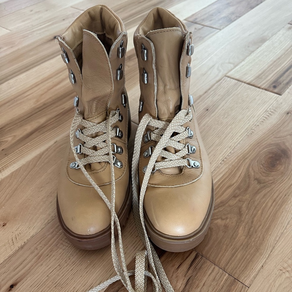 JCrew boots so cute